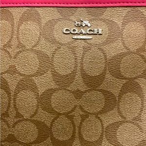 Vintage Lovers Dream Coach Shoulder Bag